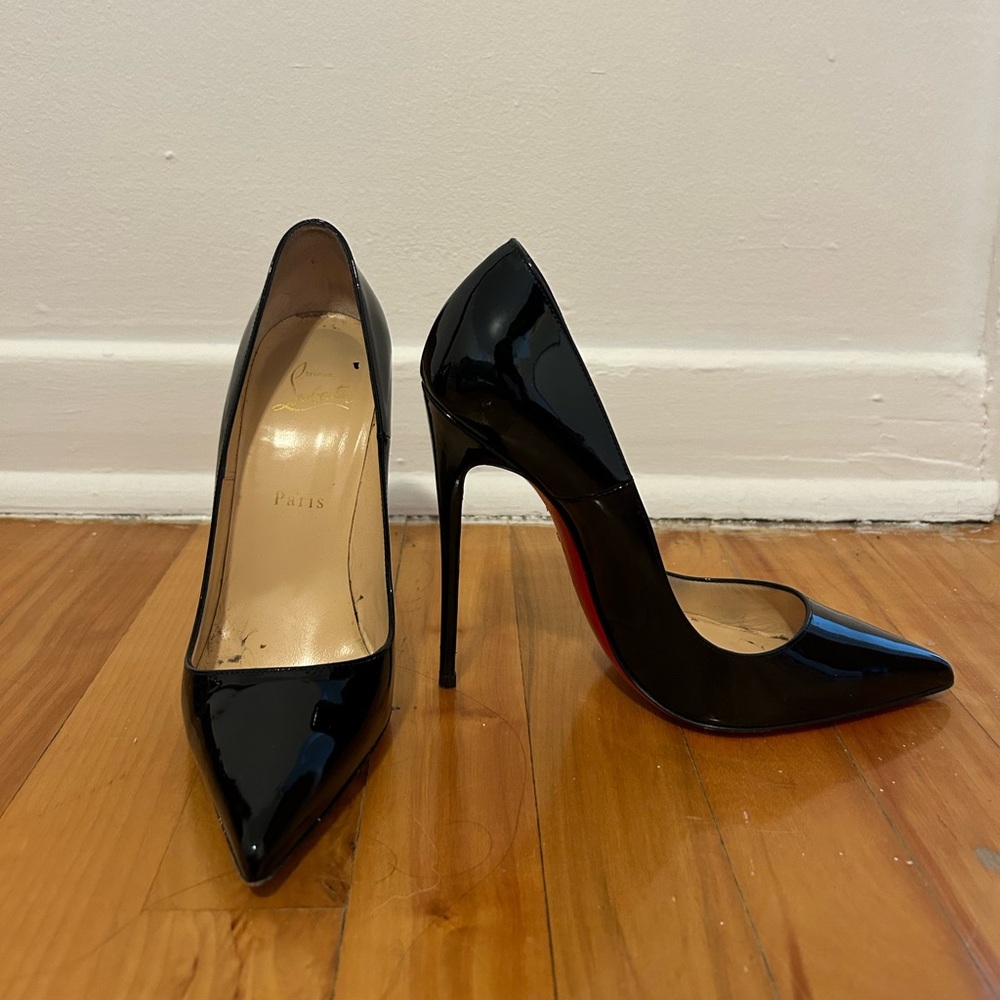 Louboutin 7.5 barely worn